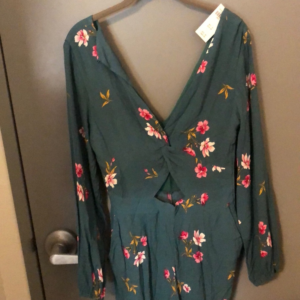 NWT Green floral jumpsuit - Picture 1 of 4